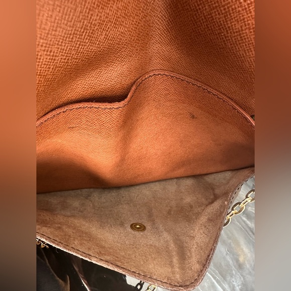 Louis Vuitton Double Rabat Pochette - Picture 6 of 11